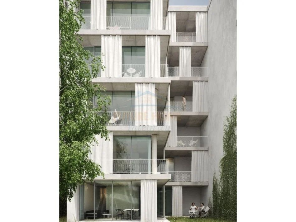 Tirane, shitet apartament Kati 4, 156 m² 350.000 €