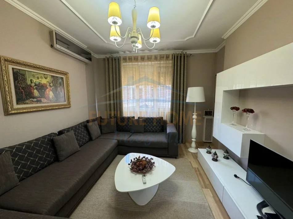 jepet me qera apartament Kati 2, 91 m² 650 €