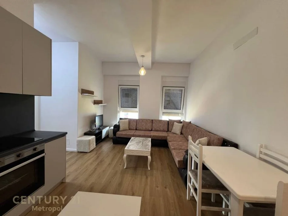 Tirane, shitet apartament 2+1 Kati 3, 75 m² 120.000 € (Rruga Pasho Hysa)