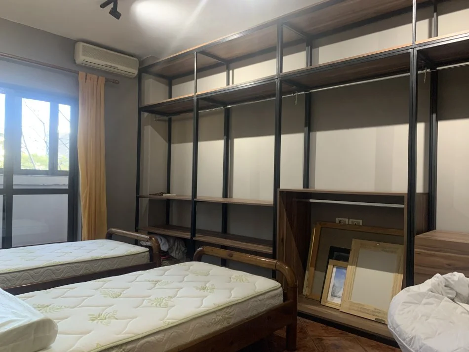 Tirane, jepet me qera apartament 2+1+Ballkon , 97 m² 600 € (Bulevardi Zogu 1)
