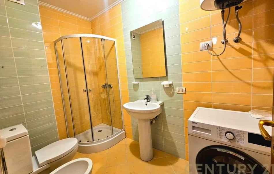 Tirane, jepet me qera apartament 1+1 Kati 3, 62 m² 500 € (Liqeni i Thate)