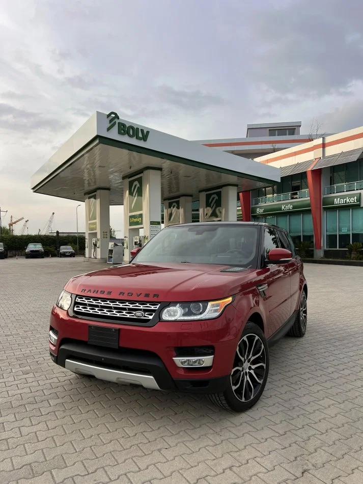 ‼️OKAZION‼️Tirane, shes makine Range Rover Sport Nafte, e kuqe automatik Klima 169.000 km 26.700 €