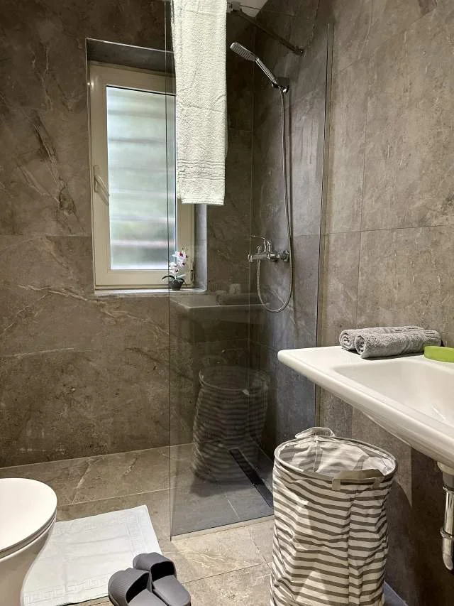 Tirane, jepet me qera apartament 1+1 Kati 2, 78.000 Leke