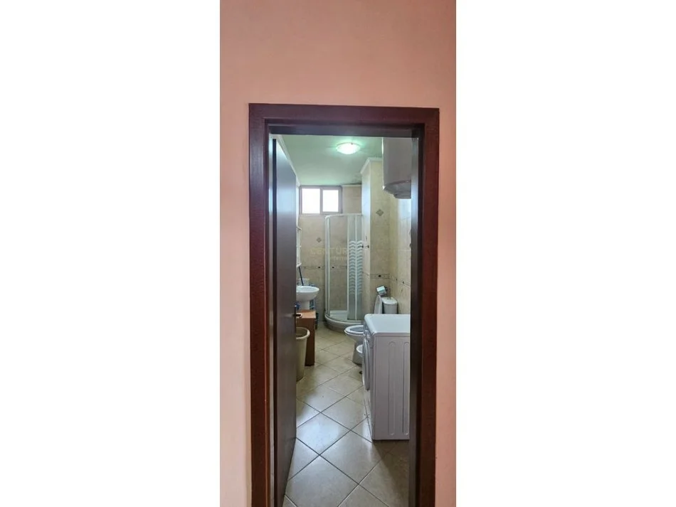 Tirane, jepet me qera apartament 2+1 Kati 6, 87 m² 450 € 