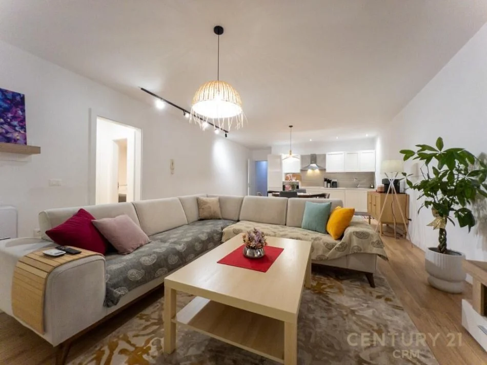 Tirane, shitet apartament 2+1 Kati 6, 133 m² 330.000 € (Rruga e Bogdaneve)