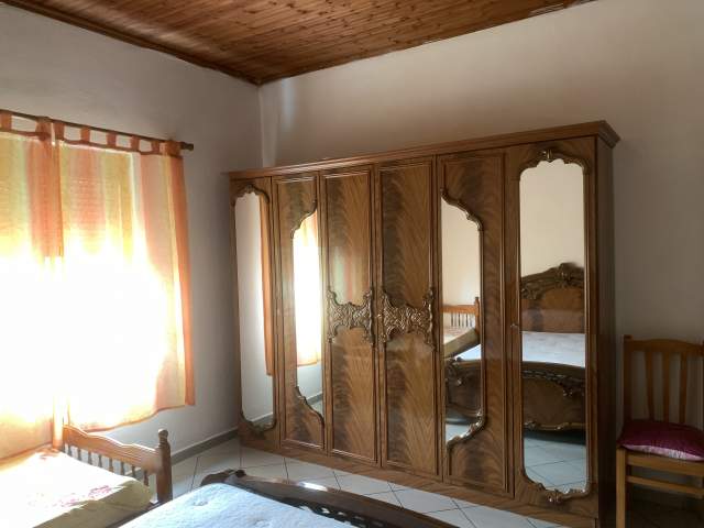 Tirane, jepet me qera apartament 2+1+BLK Kati 2, 70 m² 230 Euro (5 Maji )