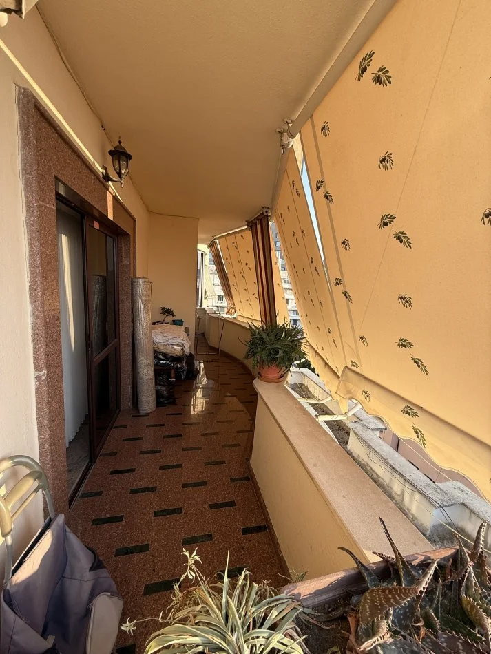 Tirane, jepet me qera apartament 2+1+Aneks+2Ballkone , 113 m² 800 € (Bulevardi Zogu I)