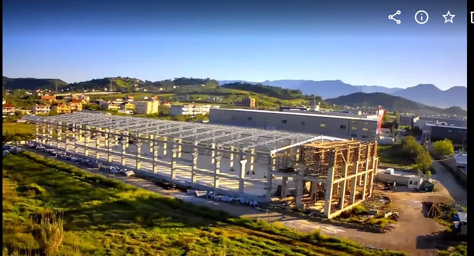 Tirane, jepet me qera magazine Kati 1, 4.400 m² 20.000 € (prush)