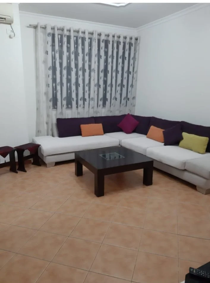 Tirane, jepet me qera apartament 2+1 Kati 5, 110 m² 650 € (Kompleksi Panorama Don Bosko)