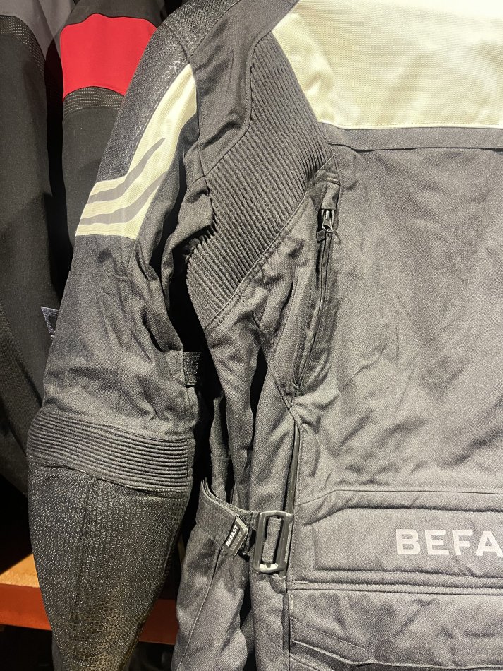 Xhup 4stine 3shtresa waterproof oferte