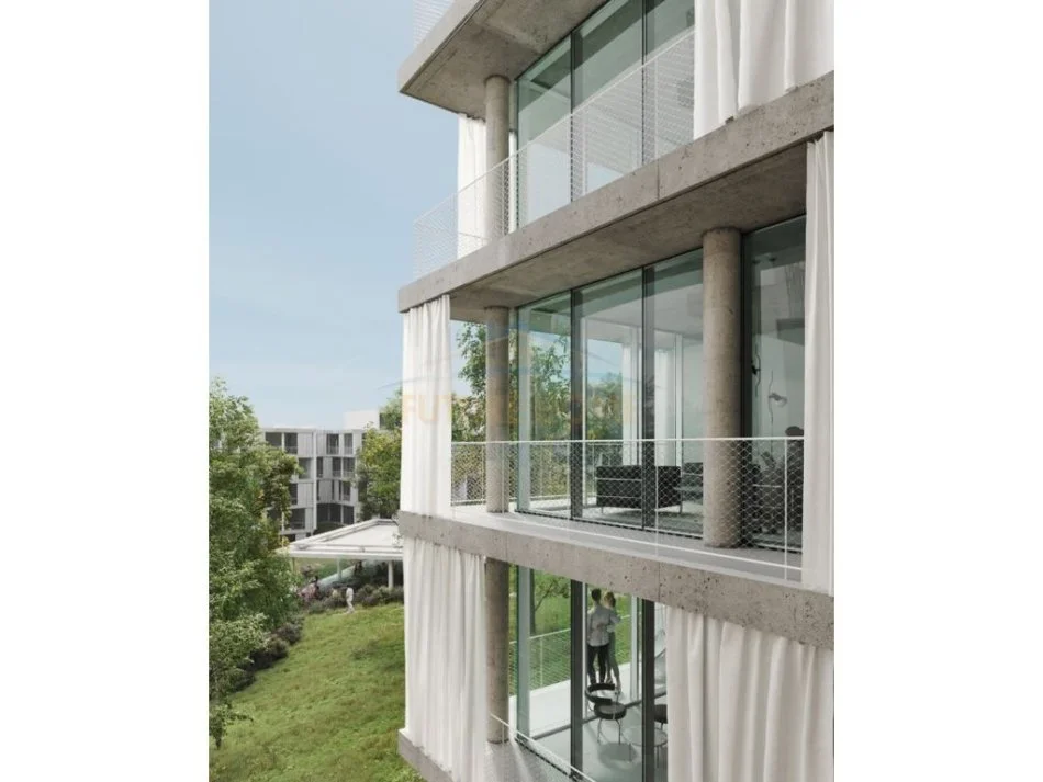 Tirane, shitet apartament Kati 4, 156 m² 350.000 €