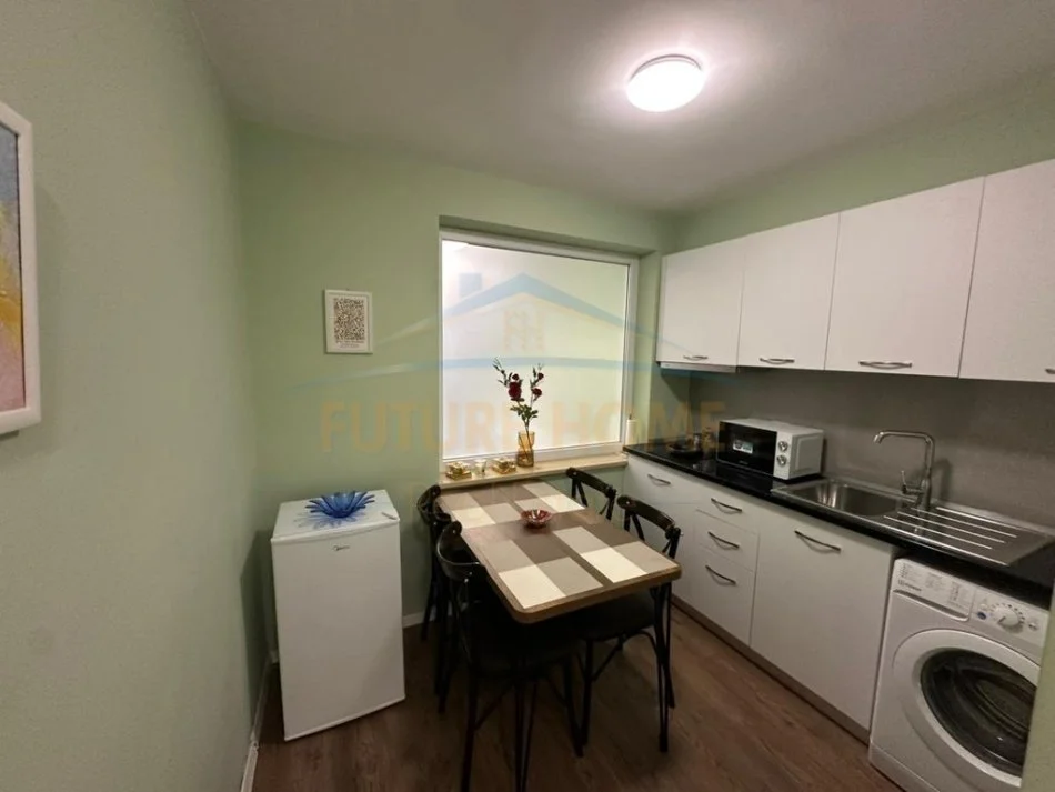 Tirane, jepet me qera apartament Kati 3, 94 m² 800 €