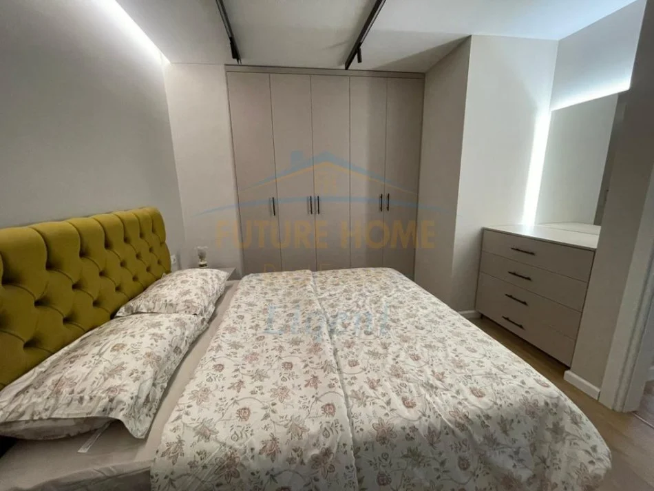 Tirane, jepet me qera apartament Kati 2, 70 m² 950 € 