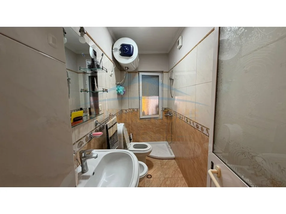 Tirane, shitet apartament 2+1+Ballkon Kati 4, 104 m² 225.000 € (21 Dhjetori.)