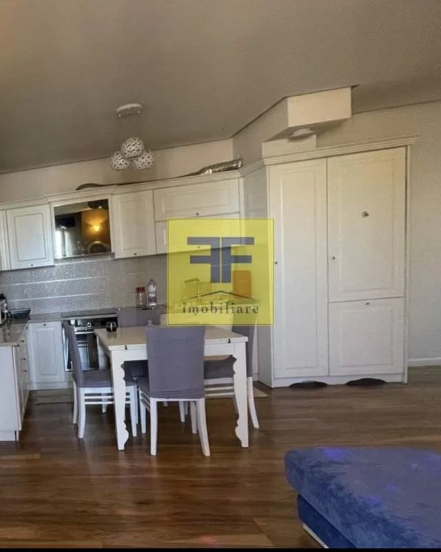 Tirane, jepet me qera apartament 120 m² 700 Euro