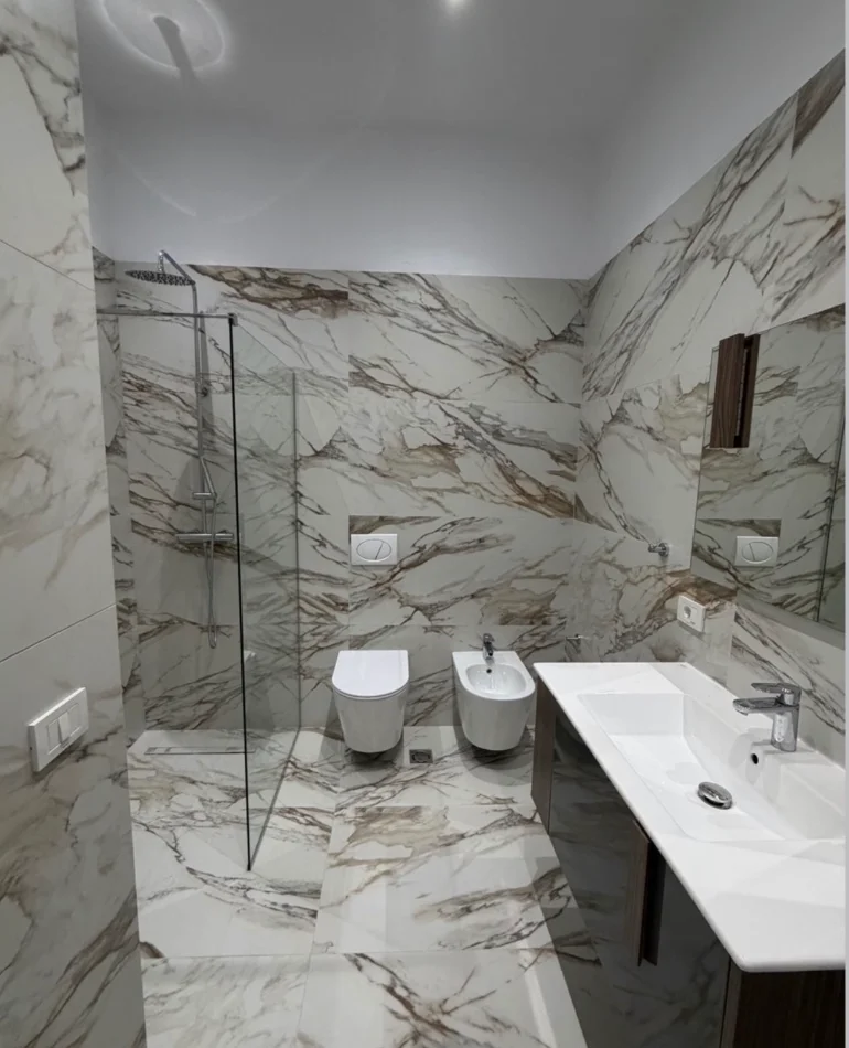 Tirane, jepet me qera apartament 1+1+Ballkon , 80 m² 95,000 ALL (Kompleksi Delijorgji, Tirane)
