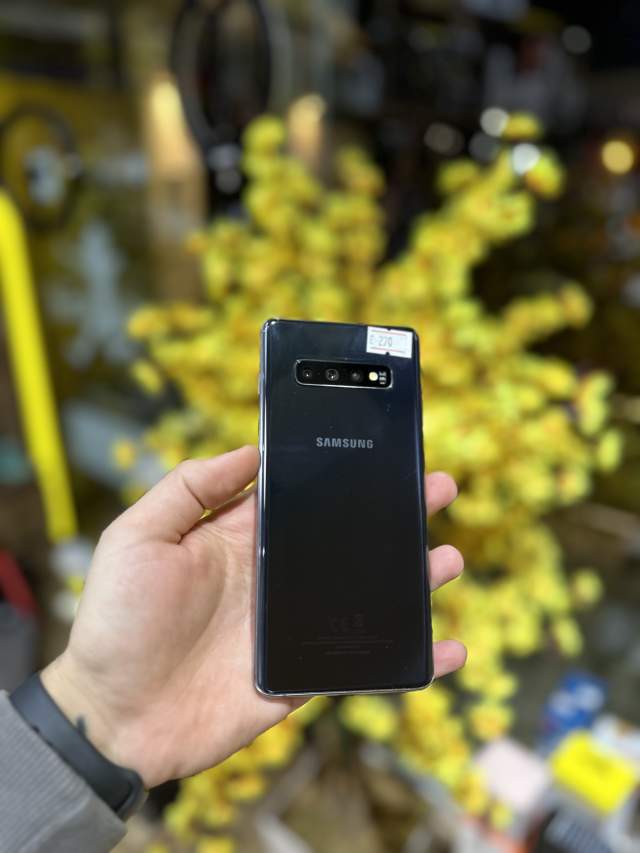 Samsung s10+ , s20+, note 10+