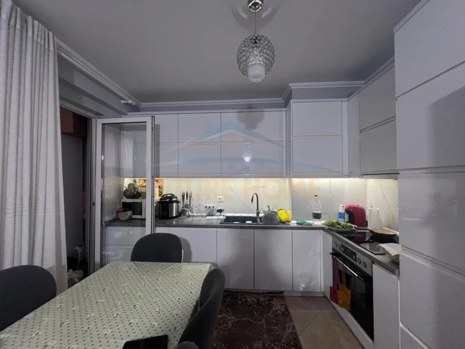 Tirane, shitet apartament 2+1+Ballkon Kati 1, 73 m² 130.000 € (Jordan Misja)
