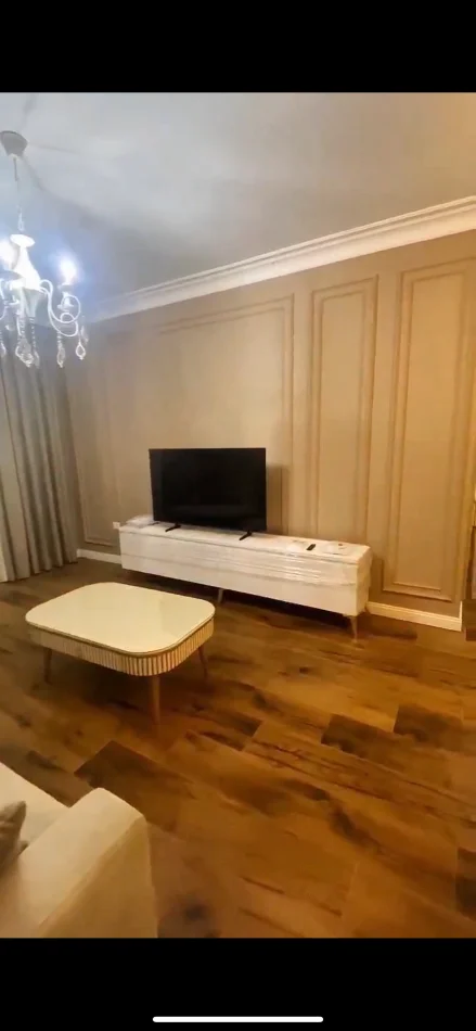 Tirane, jepet me qera apartament 2+1+Ballkon Kati 3, 150 m² 1.200 € (Vet Hospital)