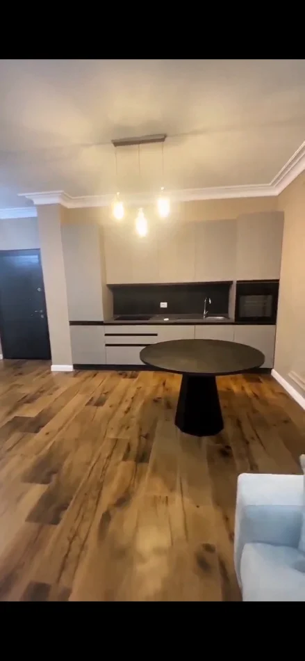 Tirane, jepet me qera apartament Kati 3, 65 m² 650 € (Muhamet Gjollesha)