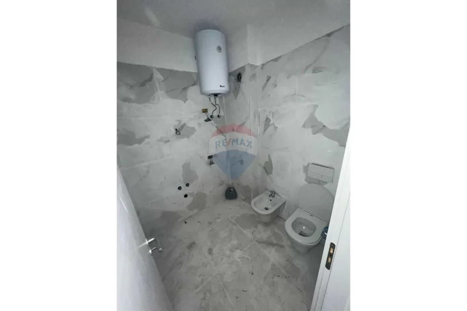 Tirane, shitet 1+1 , 52 m² 72.500 € (Univers City)