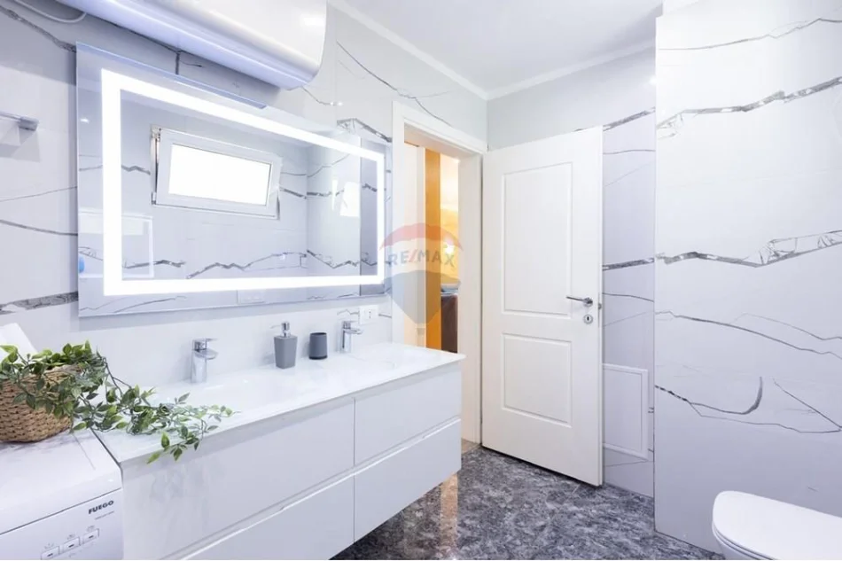 Tirane, shitet 2+1 , 105 m² 260.000 € (Zogu i Zi)