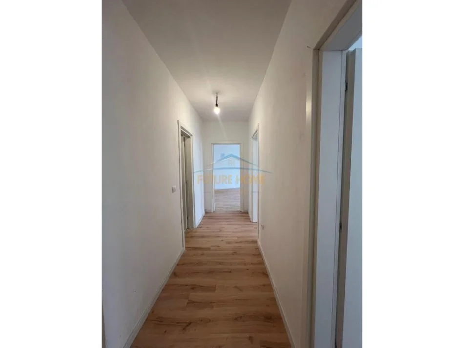 Tirane, shitet apartament Kati 1, 111 m² 279.500 €
