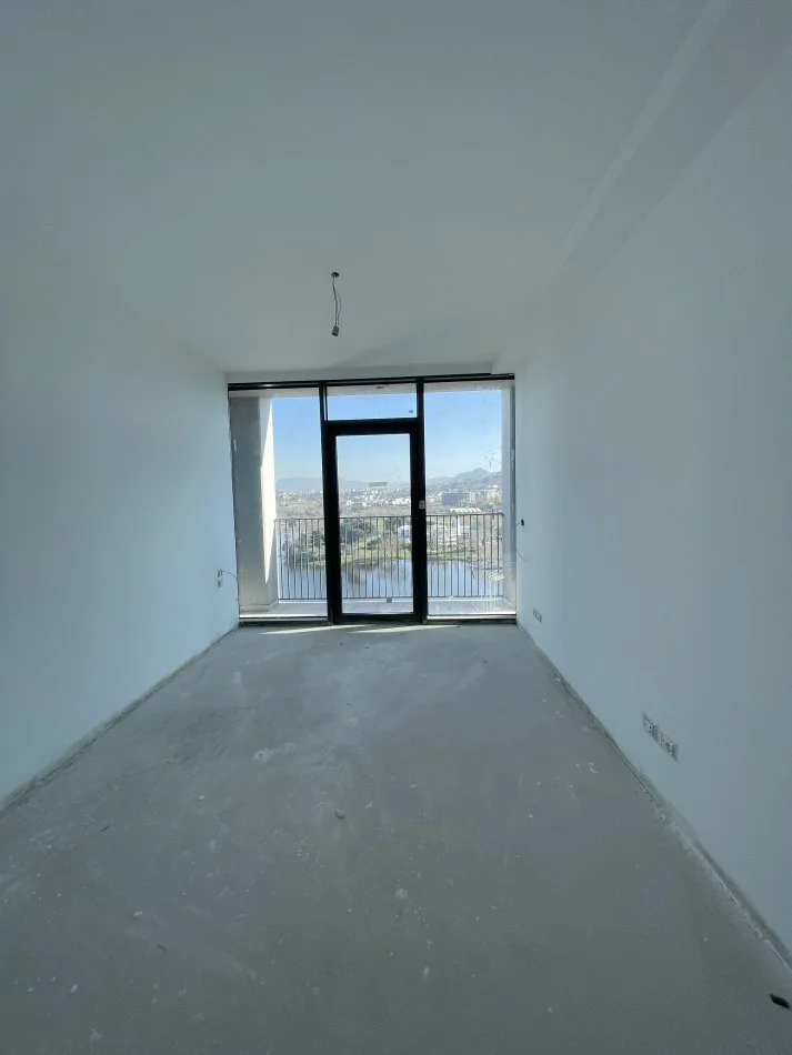 Tirane, jepet me qera apartament 3+1+Aneks+Ballkon Kati 11, 220 m² 3.500 € (Lake View Residence Liqeni)