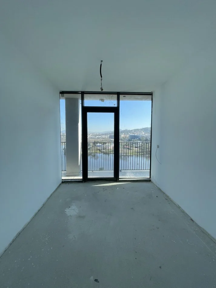 Tirane, jepet me qera apartament 3+1+Aneks+Ballkon Kati 11, 220 m² 3.500 € (Lake View Residence Liqeni)