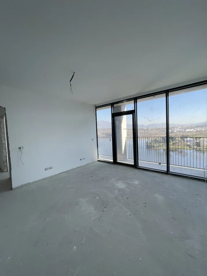 Tirane, jepet me qera apartament 3+1+Aneks+Ballkon Kati 11, 220 m² 3.500 € (Lake View Residence Liqeni)