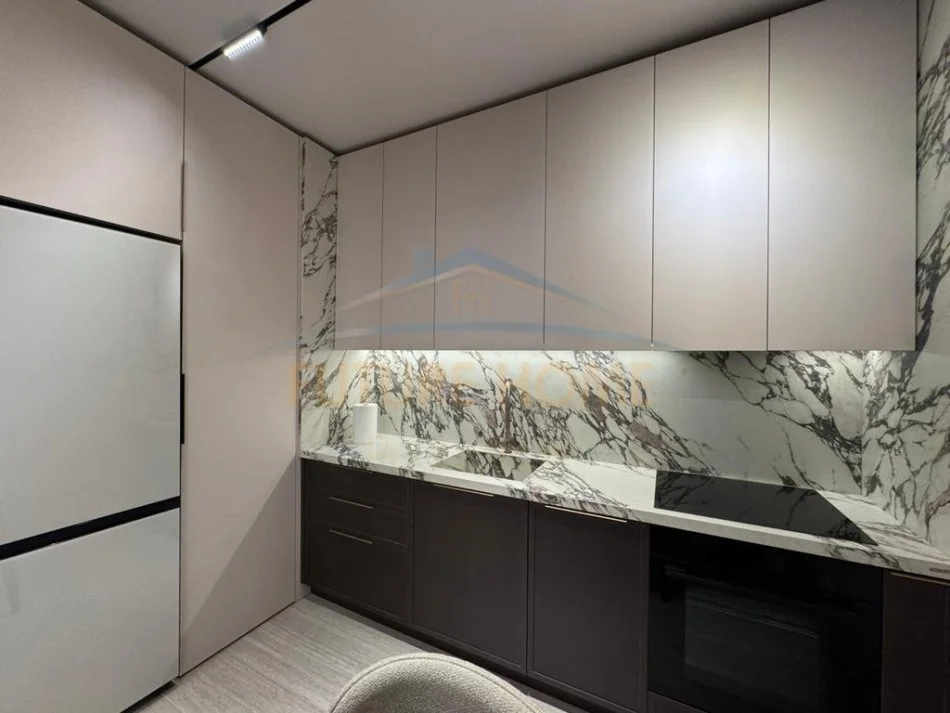 Tirane, jepet me qera apartament 1+1 Kati 13, 75 m² 1.200 € (Rruga Mine Peza)