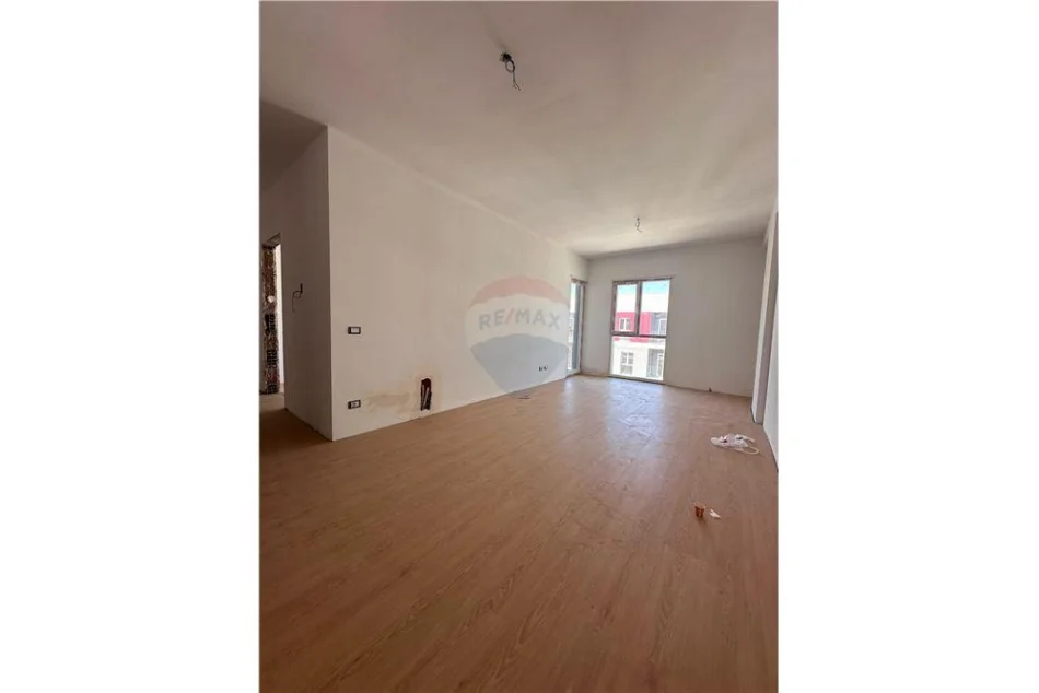 Tirane, shes apartament 2+1 Kati 8, 86 m² 84.000 € 