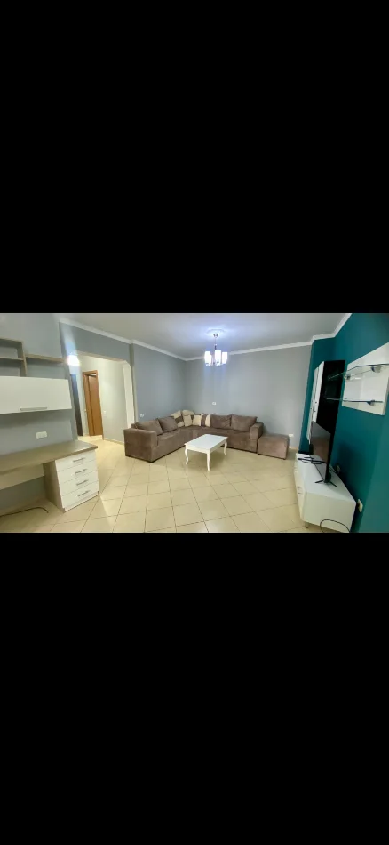 Tirane, jepet me qera apartament 1+1 Kati 7, 550 € (Rruga Gjeneral Rrahman Parllaku)