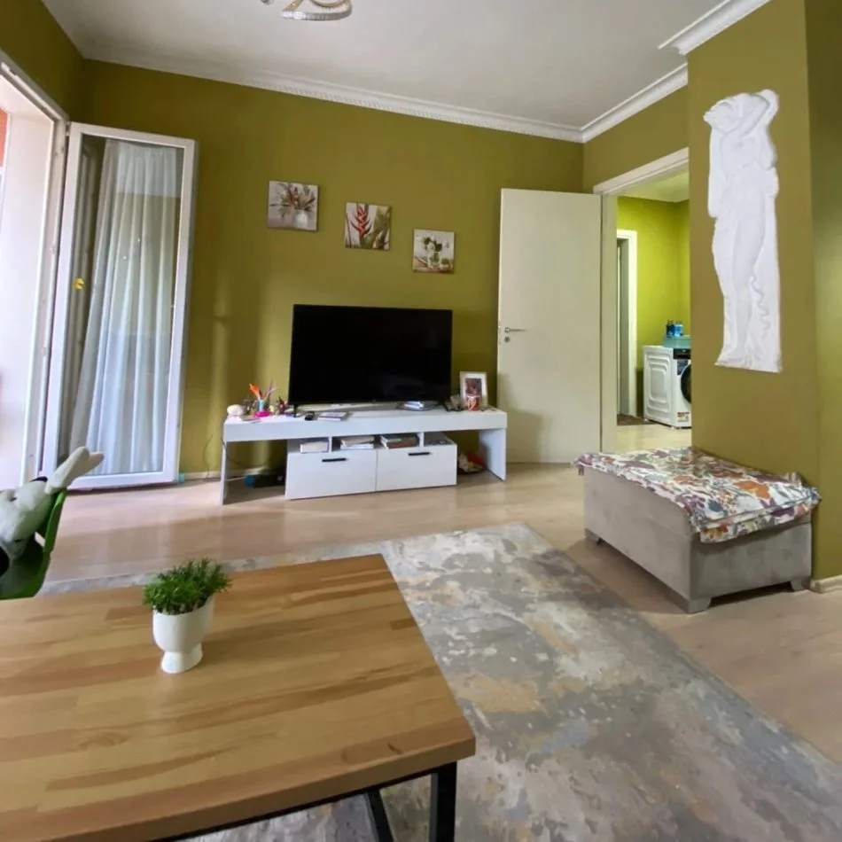 Tirane, shes apartament 1+1+Ballkon Kati 2, 76 m² 165.000 € (Ali demi)