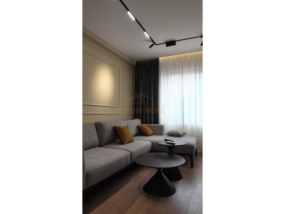 Tirane, shitet apartament 2+1+Ballkon Kati 3, 105 m² 315.000 € (Pazari i Ri)