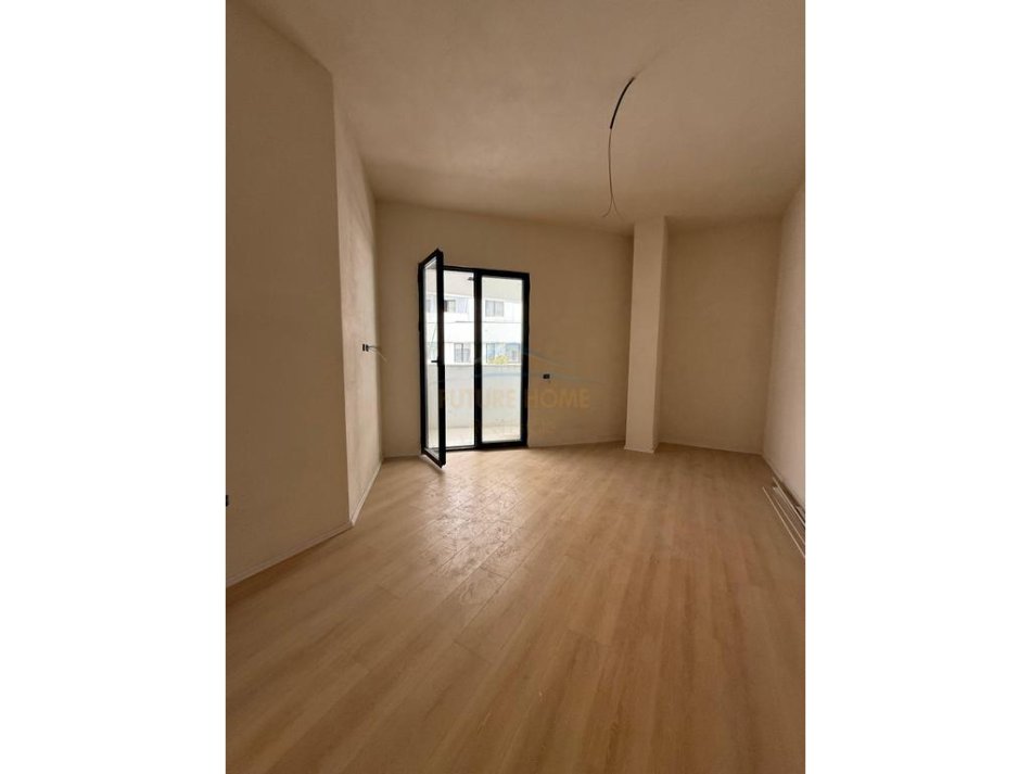 Tirane, shitet apartament 2+1+Ballkon Kati 5, 121 m² 275.000 € (Spring Residence)
