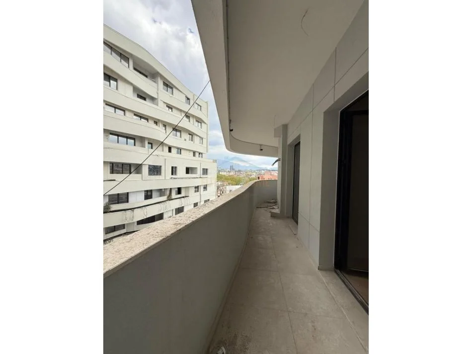 Tirane, shitet apartament 2+1+Ballkon Kati 5, 121 m² 275.000 € (Spring Residence)