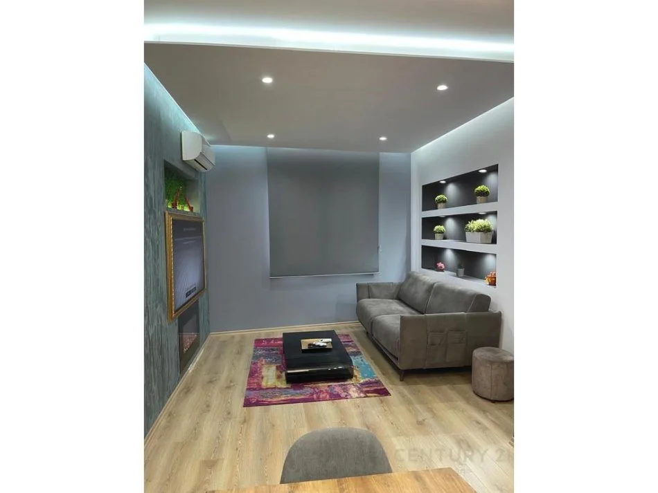 Tirane, jepet me qera apartament 2+1 Kati 7, 110 m² 600 € 