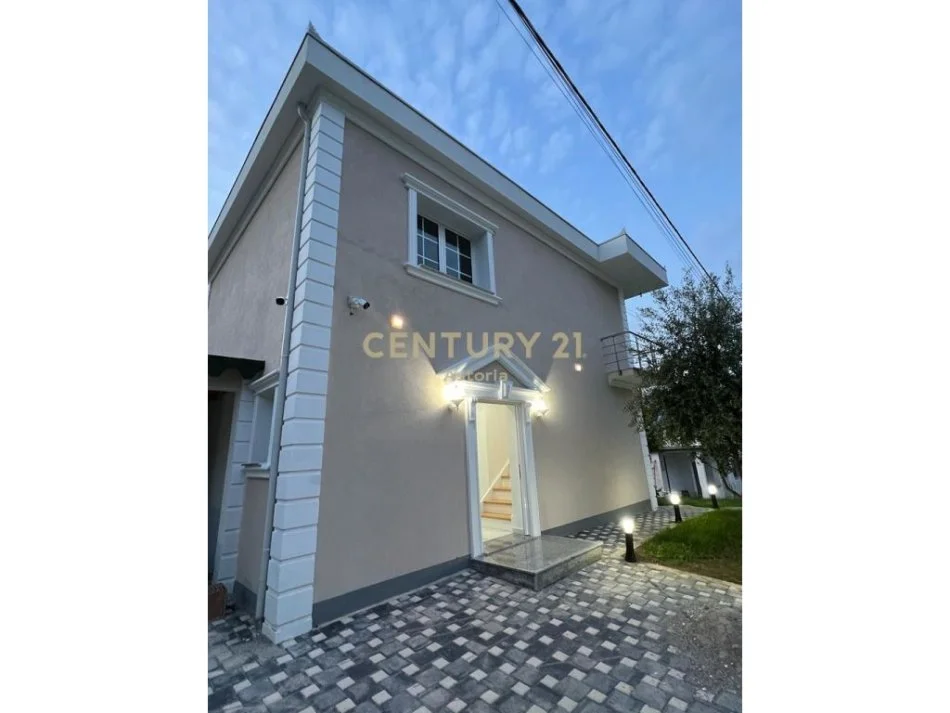 Tirane, shitet Vile 2 Katshe Kati 2, 140 m² 220.000 € (Paskuqan)