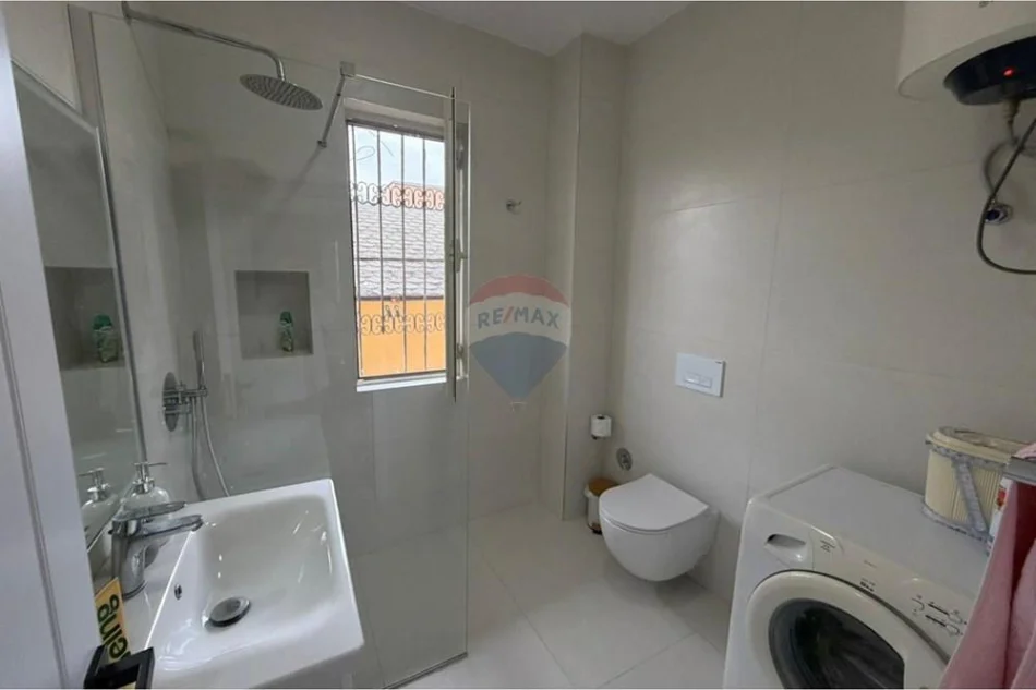 Tirane, jepet me qera 3+1 , 108 m² 550 € (Rruga Kont Leopold Bertold)