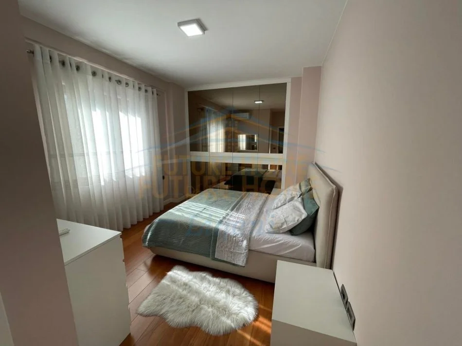 Tirane, jepet me qera apartament Kati 2, 121 m² 1.200 €