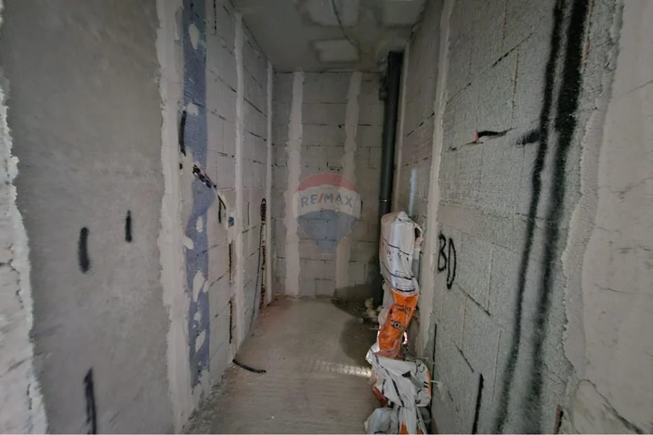 Tirane, shitet 1+1 , 61 m² 152.200 € (Rruga e Elbasanit)