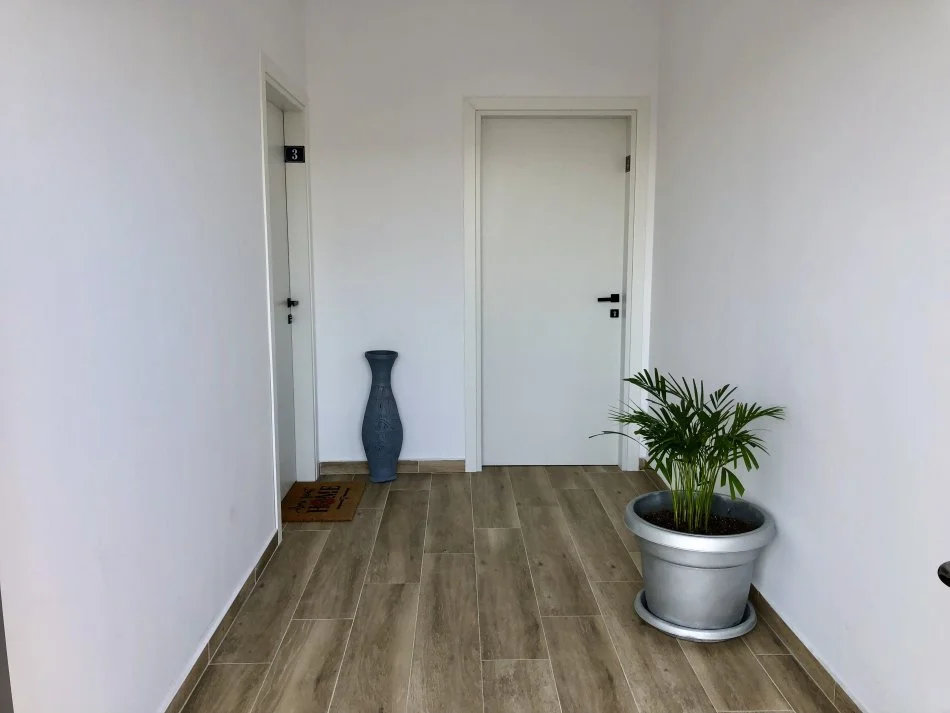 Durres, jepet me qera apartament 1+1+Ballkon Kati -2, 55 m² 250 € 