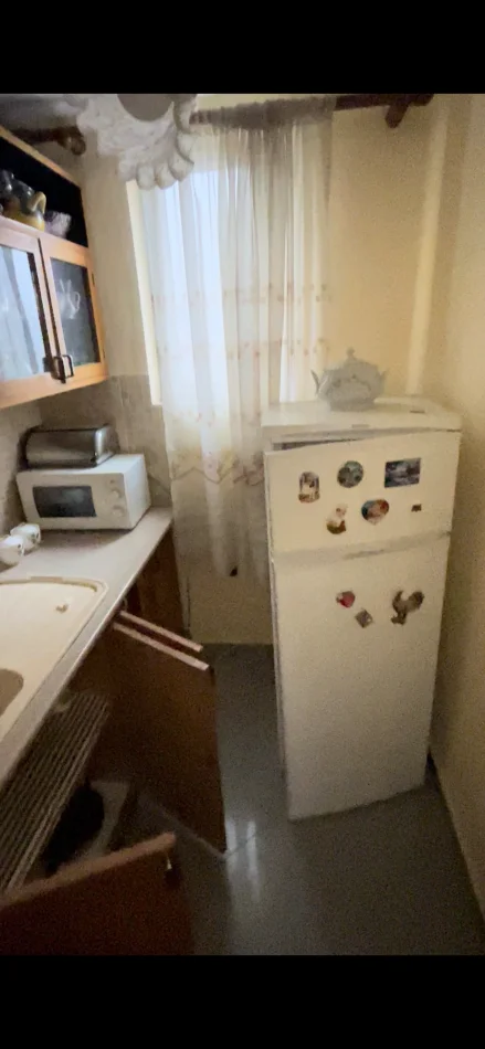 Lushnje, jepet me qera apartament 1+1+Aneks+Ballkon Kati 2, 60 m² 250 € (Bulevardi i palmave, siper furrit Din Zeneli Lushnje)