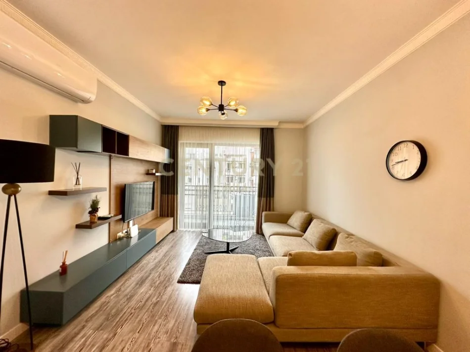 Tirane, jepet me qera apartament 1+1+Aneks+Ballkon Kati 3, 76 m² 1.000 € 
