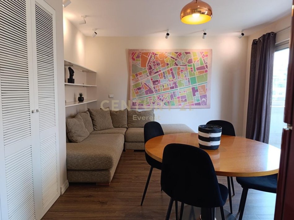 Tirane, jepet me qera apartament 1+1 Kati 5, 50 m² 550 € 
