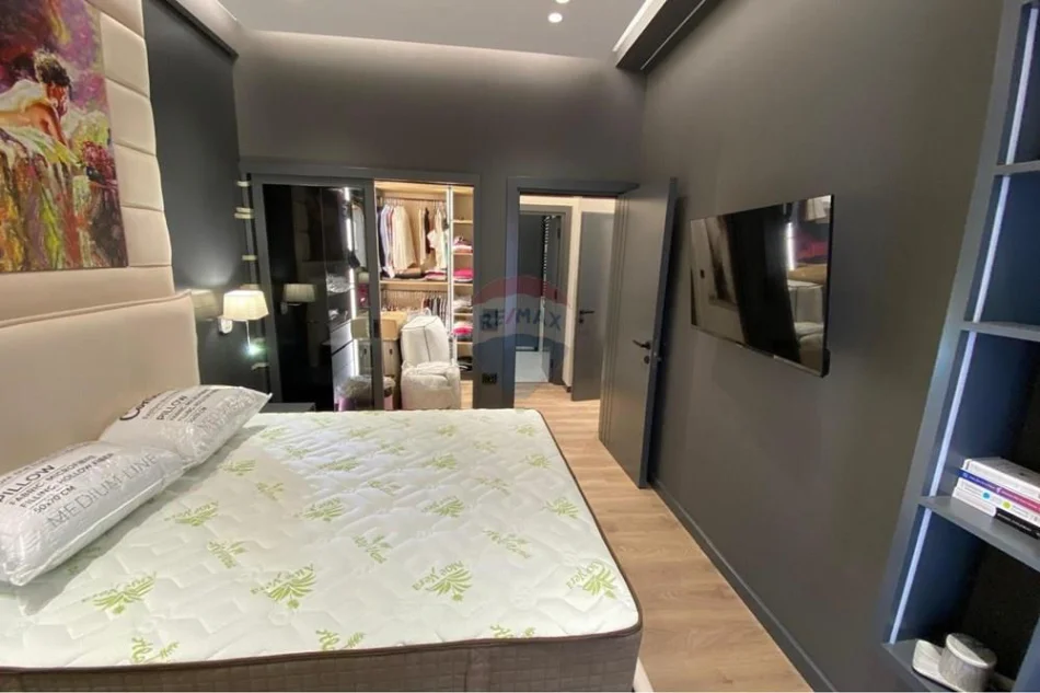 Tirane, jepet me qera 1+1 , 75 m² 1.000 € (Rruga e Kavajes)