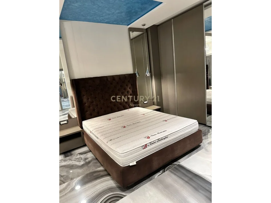 Tirane, jepet me qera apartament 1+1+Aneks+Ballkon Kati 7, 85 m² 1.400 € 
