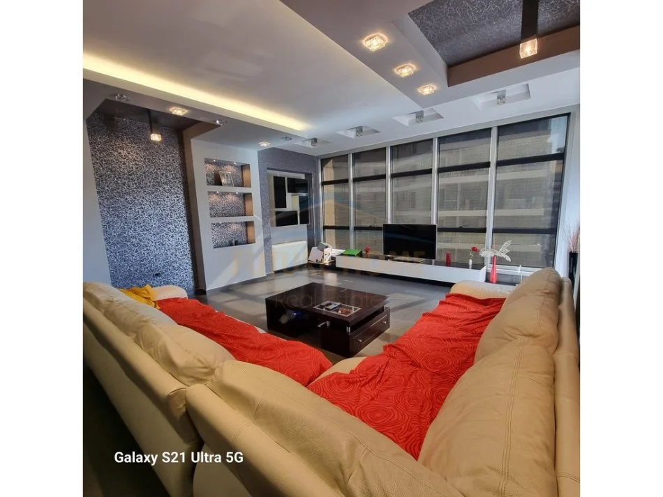 Tirane, shitet apartament 2+1+Ballkon Kati 5, 112 m² 200.000 € (Selvia)