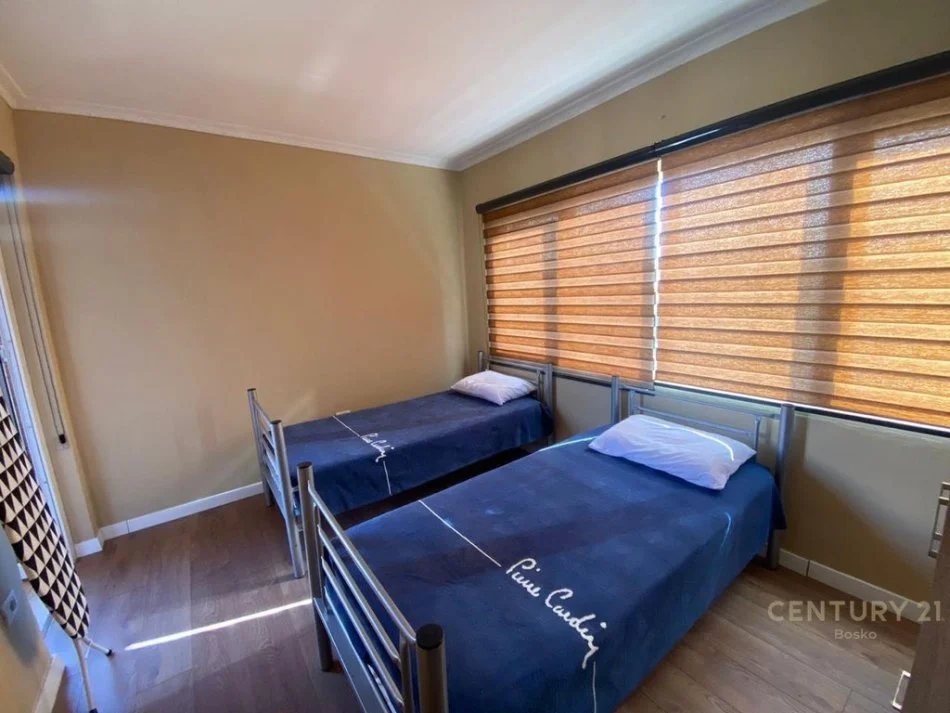 Tirane, jepet me qera apartament 2+1+Ballkon Kati 3, 90 m² 600 € 